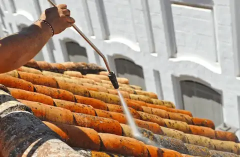 Nettoyage de toitures - Challonges